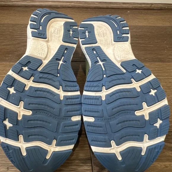 Brooks Ghost 14 Womens Running Shoes EUC - Picture 9 of 9